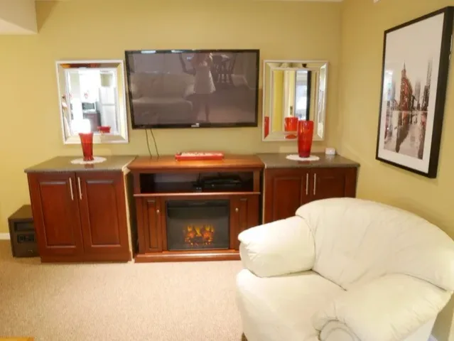 Basement suite with private entrance minutes from Oliver, BC